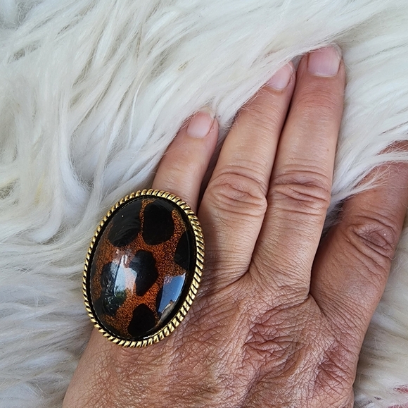 Yoshi‎ HUGE vintage leopard Ring - Picture 2 of 7
